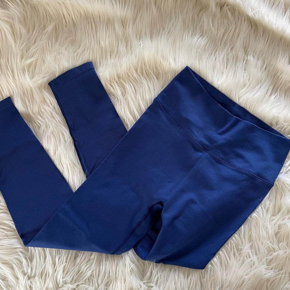 Ribbed deep blue jcrew yoga pant